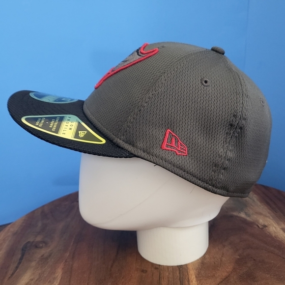 Tampa Bay Buccaneers Baseball Cap Low Profile Hat Fitted Size 7 1/8 New - Picture 4 of 12